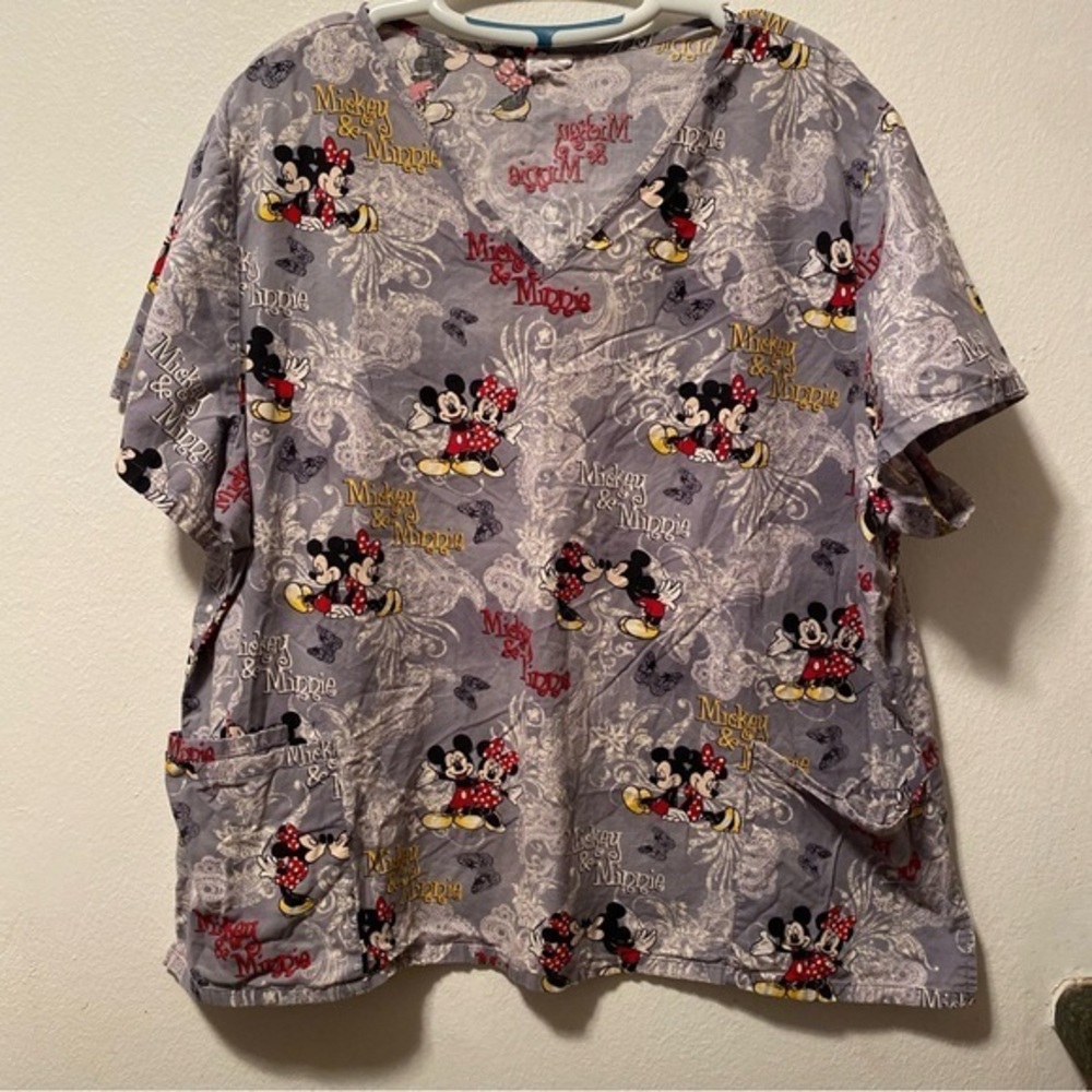 Mickey-Minnie Mouse Scrub Top Women’s 2X No Size Tag See‎ Measurements Pockets